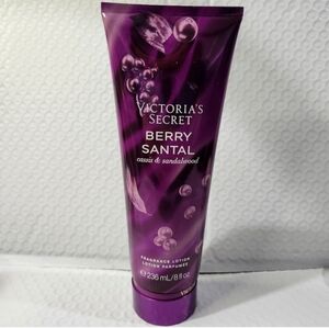 Victoria's Secret Berry Santal Fragrance Lotion